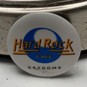 Vintage Hard Rock Cafe Skydome Pin